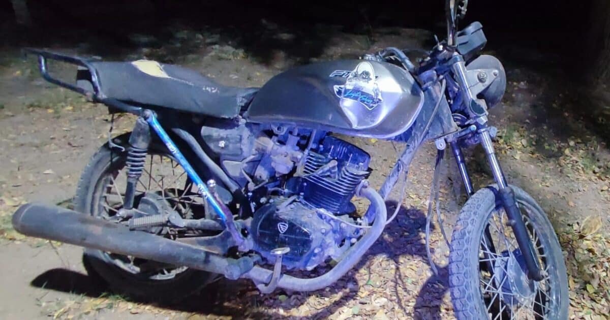 Pareja de Motociclistas resultando y gravemento lesionados por “pega y huye” en ahome