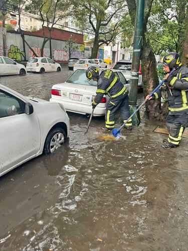 Lluvias Dejan Encharcamientos en Benito Juárez; Activan alerta roja