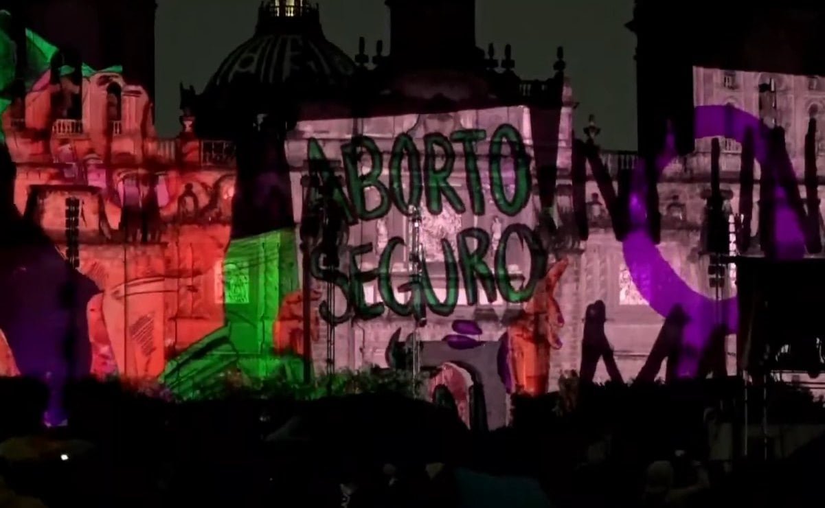 Gobierno CDMX Elimina Aborto del Spectáculo “Memoria luminosa”; Iglesia reglamó que “lastimaban la fe”