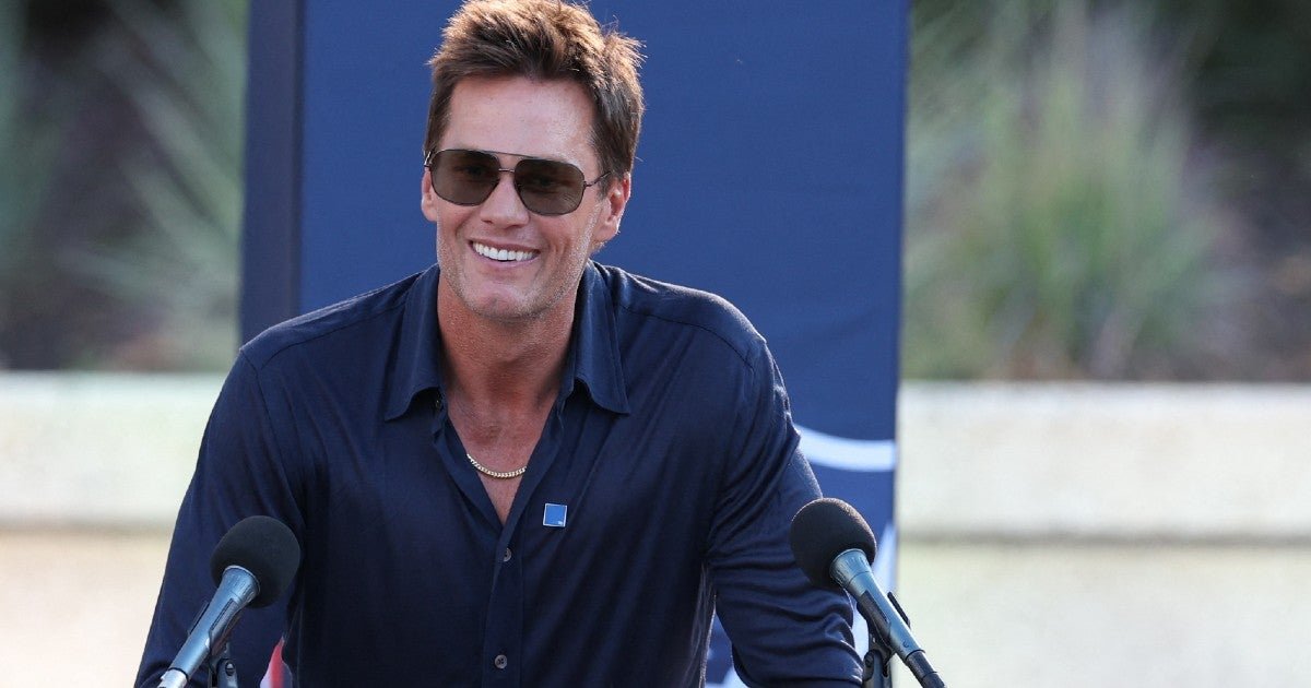 Tom Brady Reacciona a la Medalla de Oro de México en fútbol