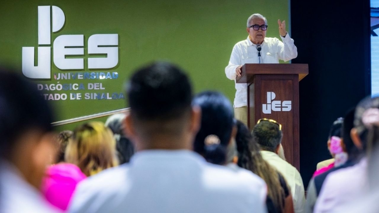 Rubén Rocha Inaugura Maestría en Docencia para elevar Calidad de Las y Los Maestros