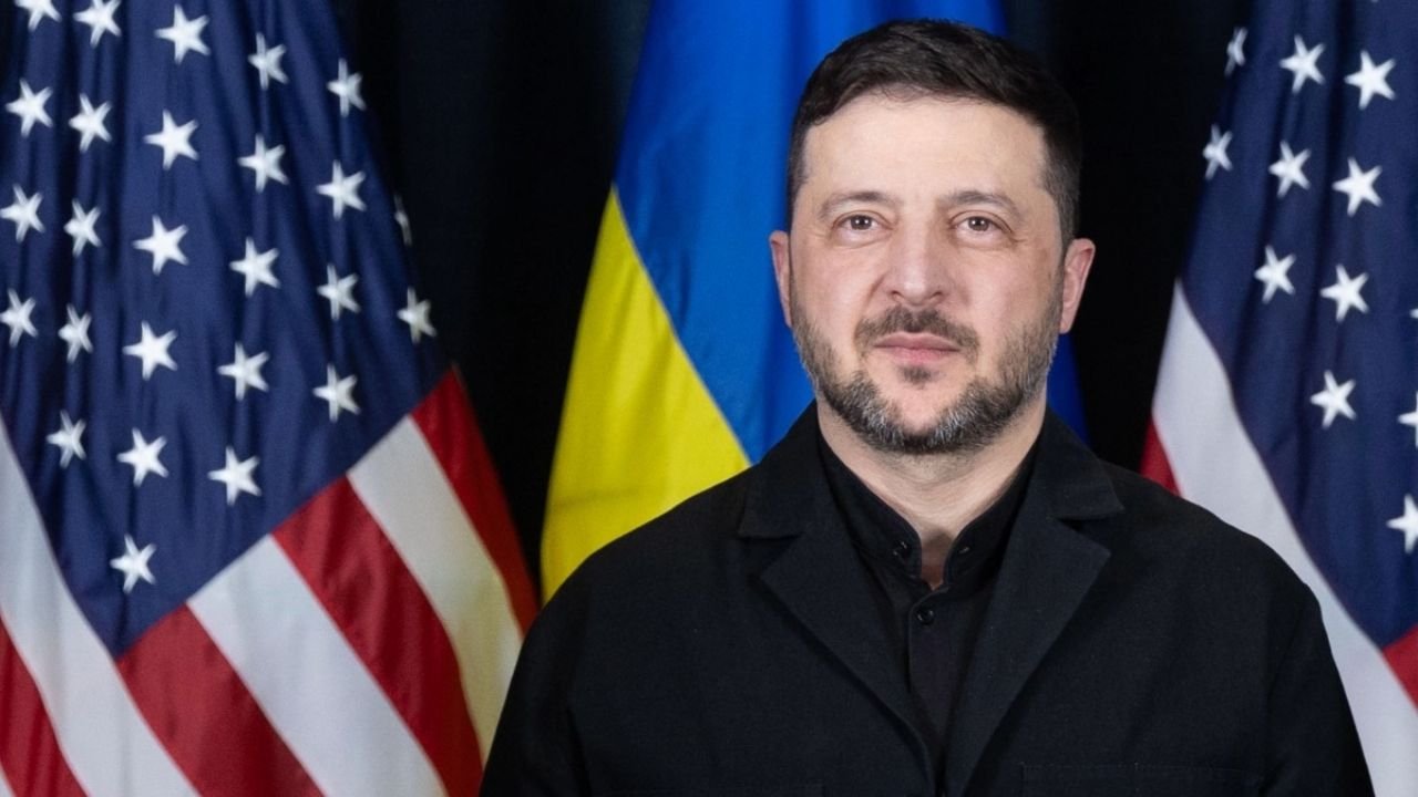 Zelensky se ofrece para hundir buques rusos en Groenlandia