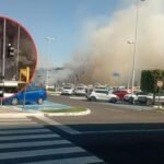 Fuerte incendio devora pastizal en Atizapán, Estado de México