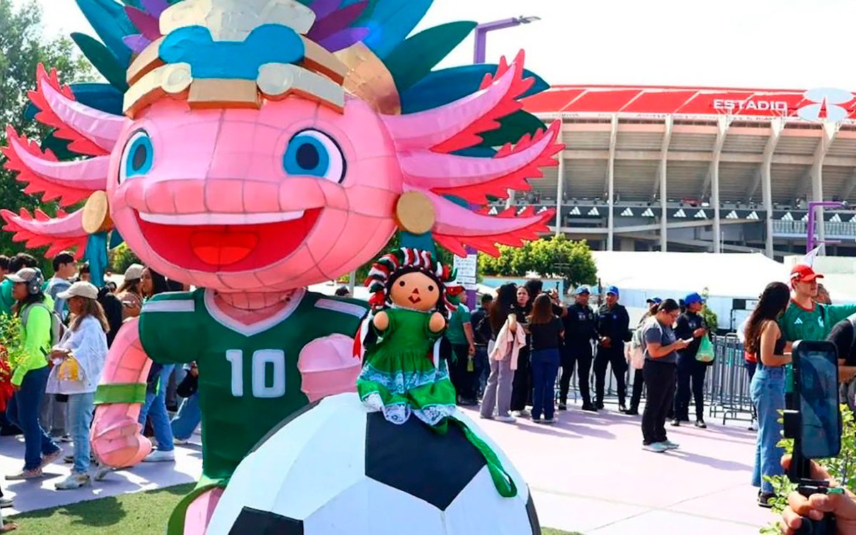 IMPI y CDMX niegan orden para retirar ajolote de inmediaciones del Estadio Ciudad de México